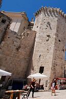 Big 80 m2 apt With Balcony in the Heart of Split