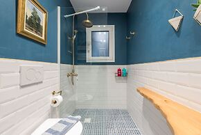 Luxury Hill View Loft by CloudKeys