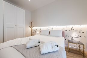 Luxury Hill View Loft by CloudKeys