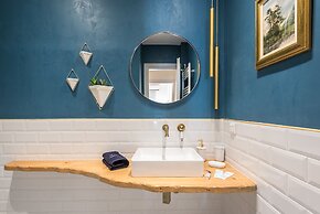 Luxury Hill View Loft by CloudKeys