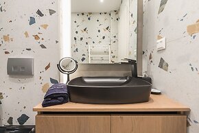 Luxury Hill View Loft by CloudKeys