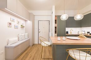 Luxury Hill View Loft by CloudKeys