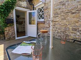 Sea Pink Cottage