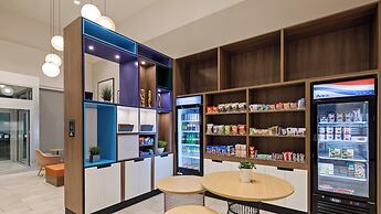 Holiday Inn Clarksville Northeast by IHG
