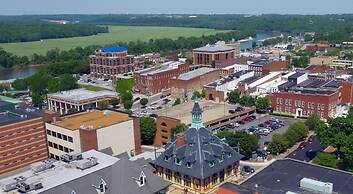 Holiday Inn Clarksville Northeast by IHG
