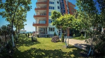 Seaside Studio Apartment in Ravda