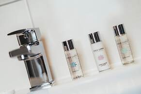 The Stay Company Devonshire Court