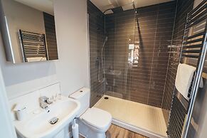 The Stay Company Devonshire Court