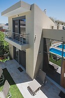 Park-View Pool Villa steps to the Beach