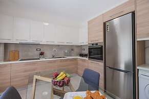 Park-View Pool Villa steps to the Beach