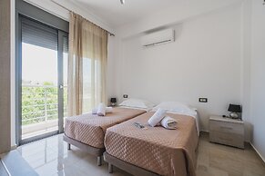 Park-View Pool Villa steps to the Beach