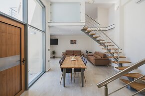 Park-View Pool Villa steps to the Beach