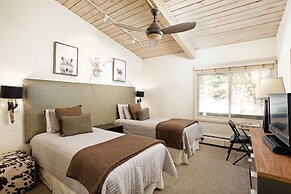 Comfortable & Modern 2 Bedroom Apartments - Right on the Slopes!