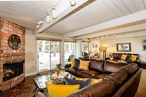 Comfortable & Modern 2 Bedroom Apartments - Right on the Slopes!