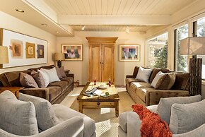 Comfortable & Modern 2 Bedroom Apartments - Right on the Slopes!