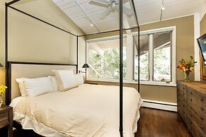 Comfortable & Modern 2 Bedroom Apartments - Right on the Slopes!