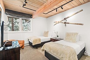 Deluxe 3 & 4 Bedroom Aspen Apartments Next to Silver Queen Gondola