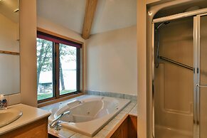Cheif Lake Lodge 4 Bedroom Home by RedAwning