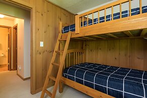 Okemo Westwood Condo 3 Bedroom Condo by RedAwning