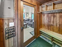 Okemo Westwood Condo 3 Bedroom Condo by RedAwning