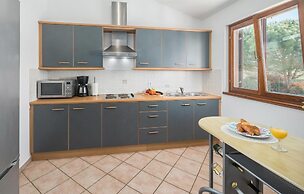 Amazing Home in Dracevac With Outdoor Swimming Pool, Wifi and 3 Bedroo