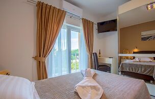 Nice Home in Dubrava kod Sibenika With Outdoor Swimming Pool, Wifi and