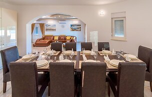 Nice Home in Dubrava kod Sibenika With Outdoor Swimming Pool, Wifi and