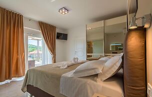 Nice Home in Dubrava kod Sibenika With Outdoor Swimming Pool, Wifi and