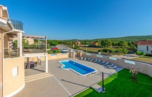 Nice Home in Dubrava kod Sibenika With Outdoor Swimming Pool, Wifi and