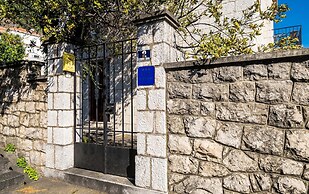 Stunning Apartment in Dubrovnik With Wifi and 2 Bedrooms