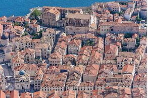 Stunning Apartment in Dubrovnik With Wifi and 2 Bedrooms
