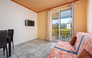 Amazing Apartment in Duba With Wifi and 1 Bedrooms