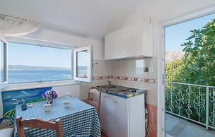 Beautiful Apartment in Omis With