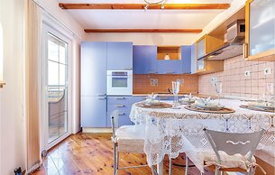 Amazing Home in Dramalj With Wifi, 2 Bedrooms and Outdoor Swimming Poo