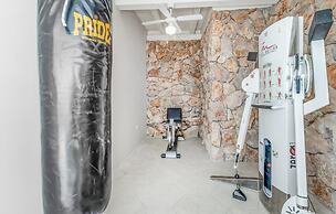 Amazing Home in Dramalj With Wifi, 2 Bedrooms and Outdoor Swimming Poo