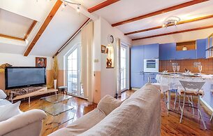 Amazing Home in Dramalj With Wifi, 2 Bedrooms and Outdoor Swimming Poo