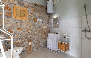 Amazing Home in Dramalj With Wifi, 2 Bedrooms and Outdoor Swimming Poo