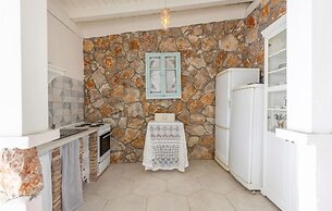 Amazing Home in Dramalj With Wifi, 2 Bedrooms and Outdoor Swimming Poo