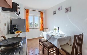 Stunning Apartment in Fazana With 2 Bedrooms and Wifi