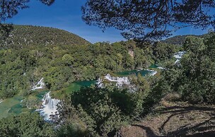 Stunning Apartment in Brodarica With Wifi and 1 Bedrooms