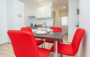 Stunning Apartment in Brodarica With Wifi and 1 Bedrooms