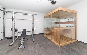 Beautiful Home in Kastel Stari with Hot Tub, Sauna & Outdoor Swimming 