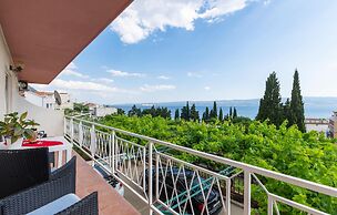 Nice Apartment in Duce With 2 Bedrooms and Wifi