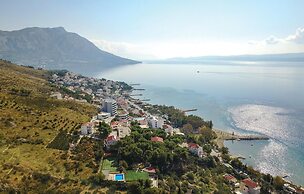 Nice Apartment in Duce With 2 Bedrooms and Wifi