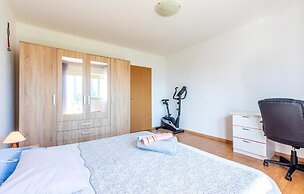 Nice Apartment in Duce With 2 Bedrooms and Wifi