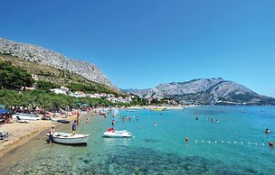 Nice Apartment in Duce With 2 Bedrooms and Wifi