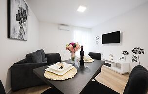Nice Apartment in Zadar With 1 Bedrooms, Wifi and Outdoor Swimming Poo