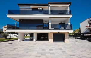 Nice Apartment in Zadar With 1 Bedrooms, Wifi and Outdoor Swimming Poo