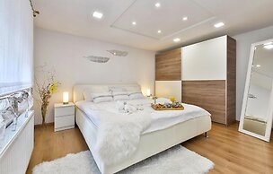 Awesome Home in Varazdin Breg With 2 Bedrooms, Wifi and Outdoor Swimmi
