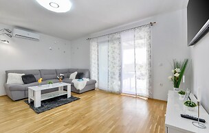 Awesome Home in Varazdin Breg With 2 Bedrooms, Wifi and Outdoor Swimmi